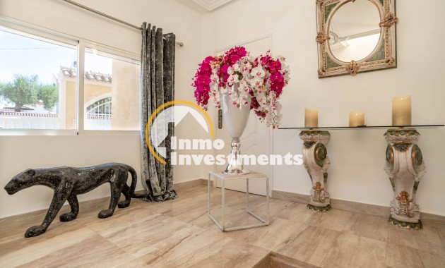 Resale - Villa - San Miguel de Salinas - Las Communicaciones