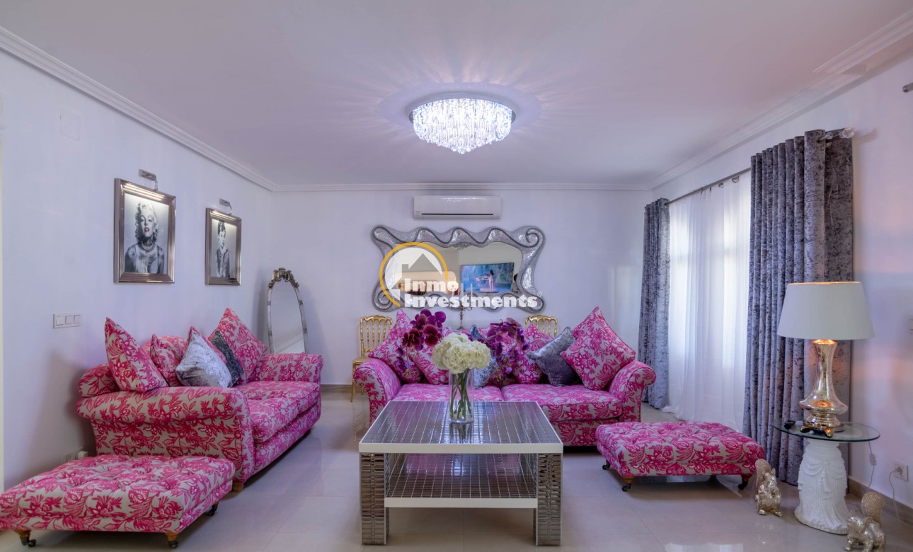 Resale - Villa - San Miguel de Salinas - Las Communicaciones