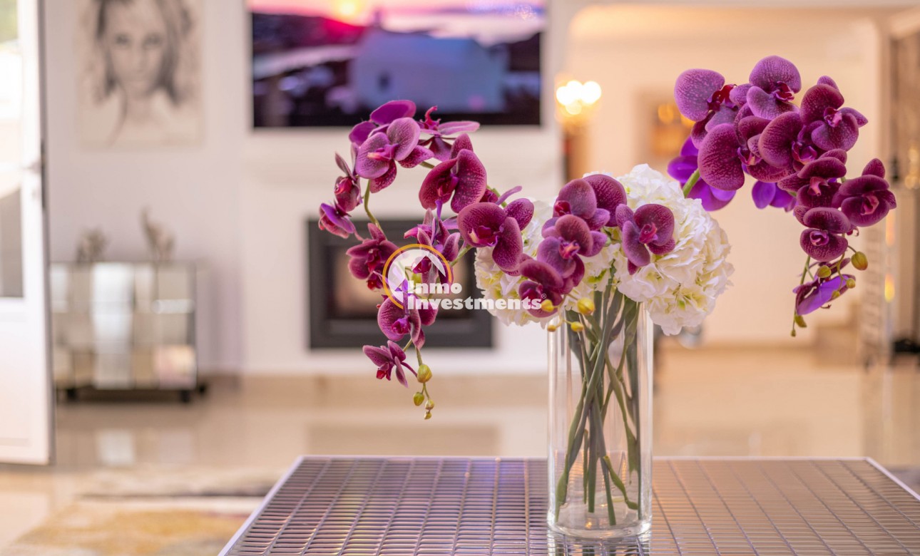 Resale - Villa - San Miguel de Salinas - Las Communicaciones