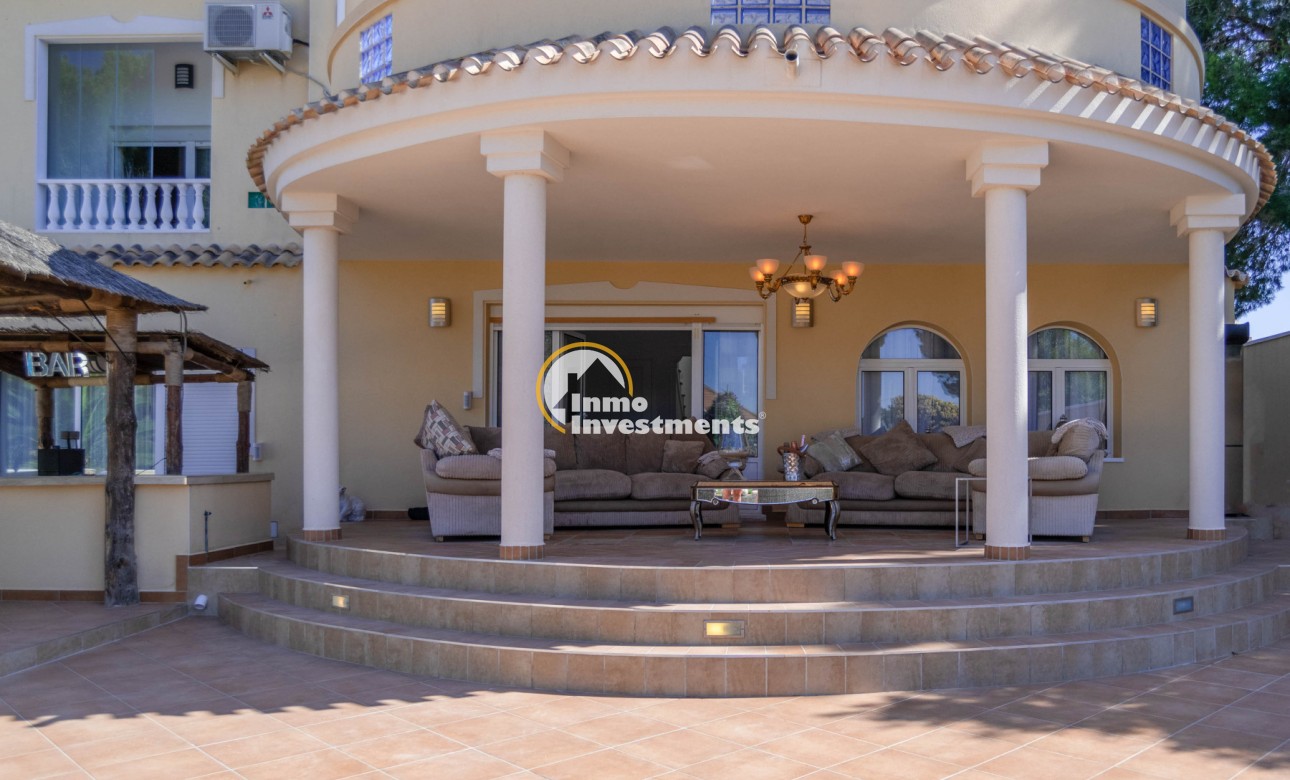 Resale - Villa - San Miguel de Salinas - Las Communicaciones