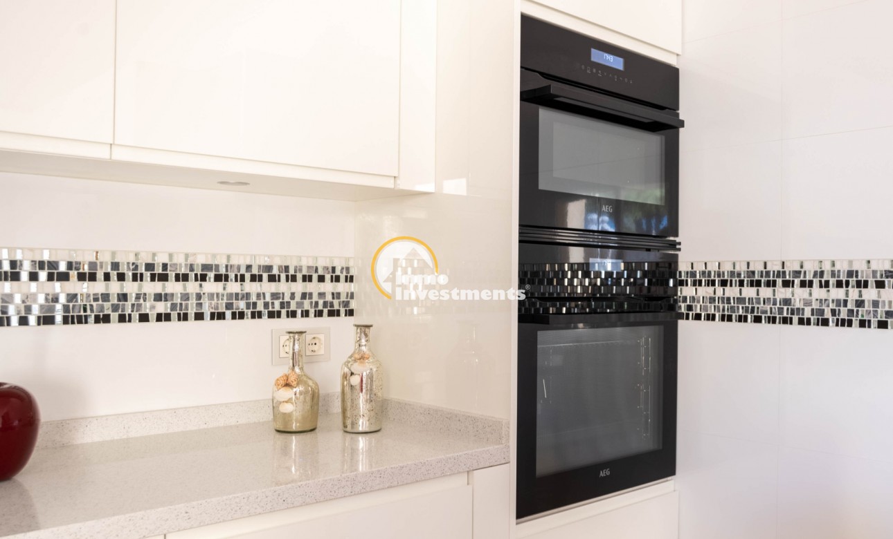 Resale - Villa - San Miguel de Salinas - Las Communicaciones