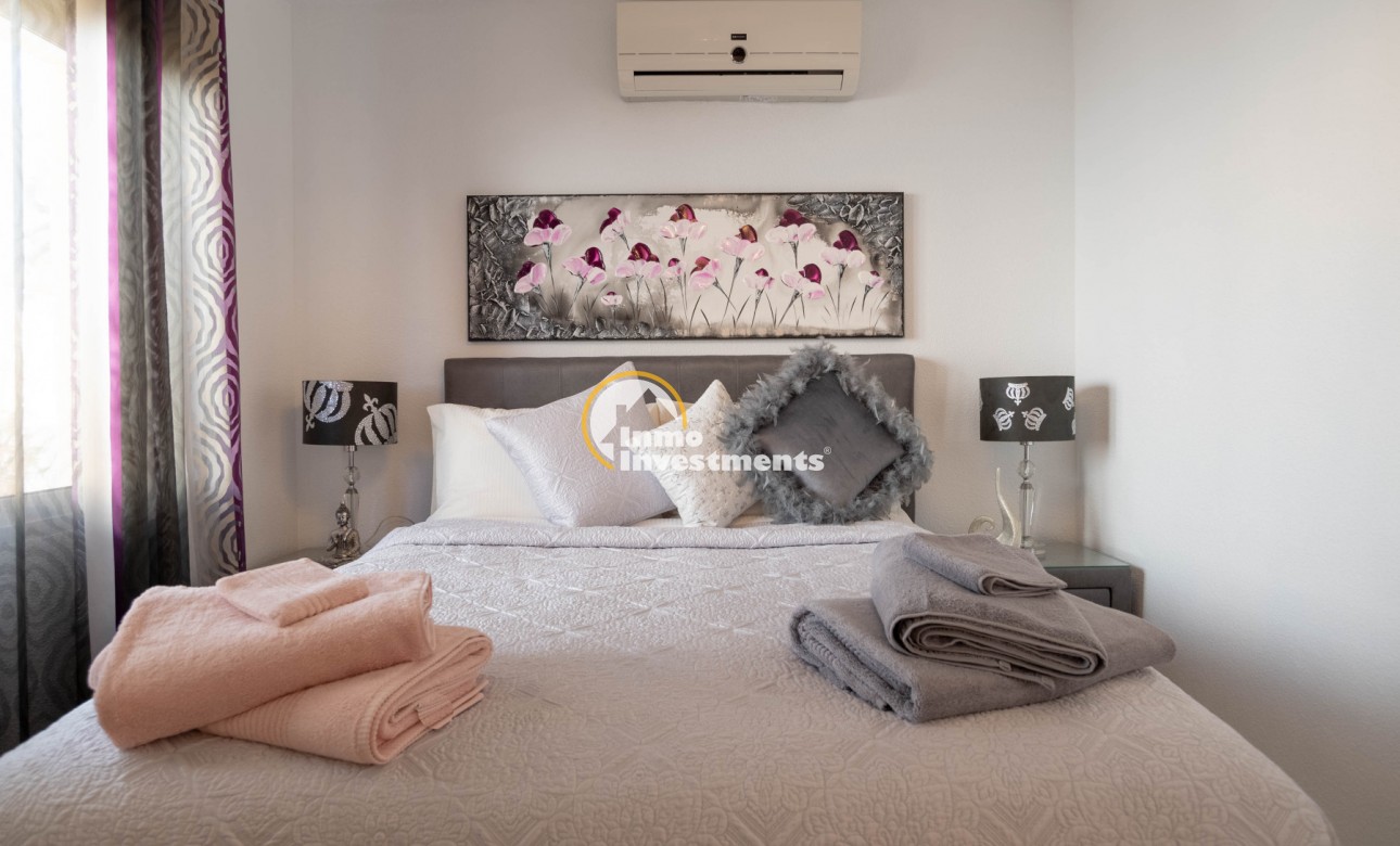 Resale - Villa - San Miguel de Salinas - Las Communicaciones