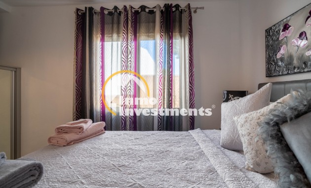 Resale - Villa - San Miguel de Salinas - Las Communicaciones