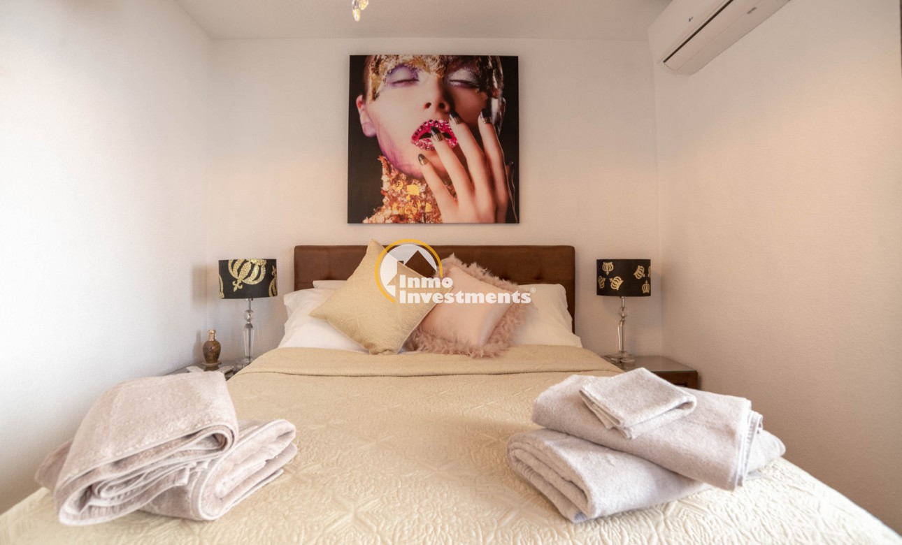 Resale - Villa - San Miguel de Salinas - Las Communicaciones