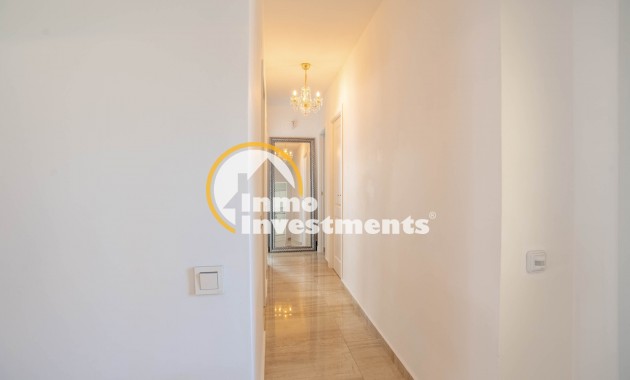 Resale - Villa - San Miguel de Salinas - Las Communicaciones