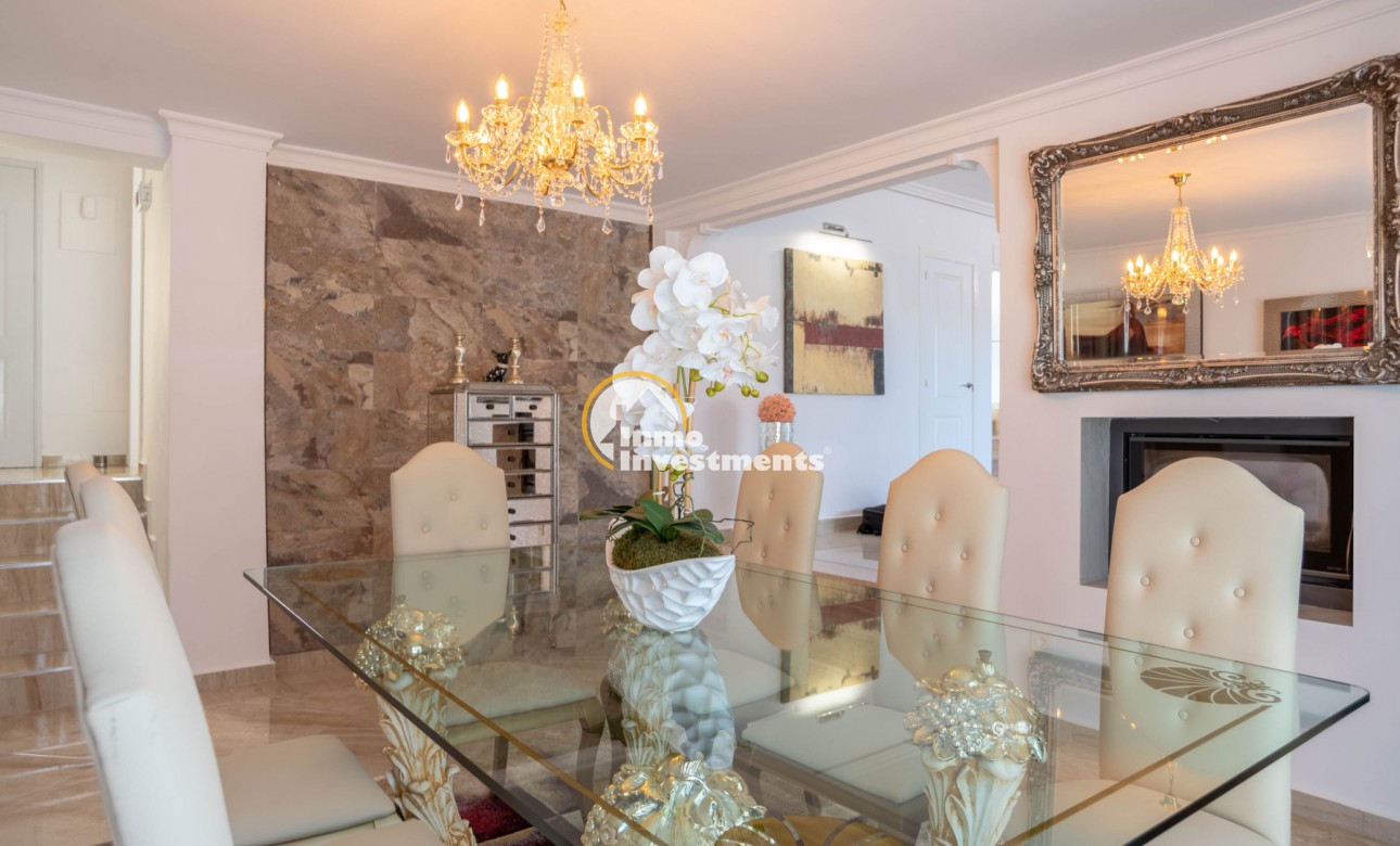 Resale - Villa - San Miguel de Salinas - Las Communicaciones