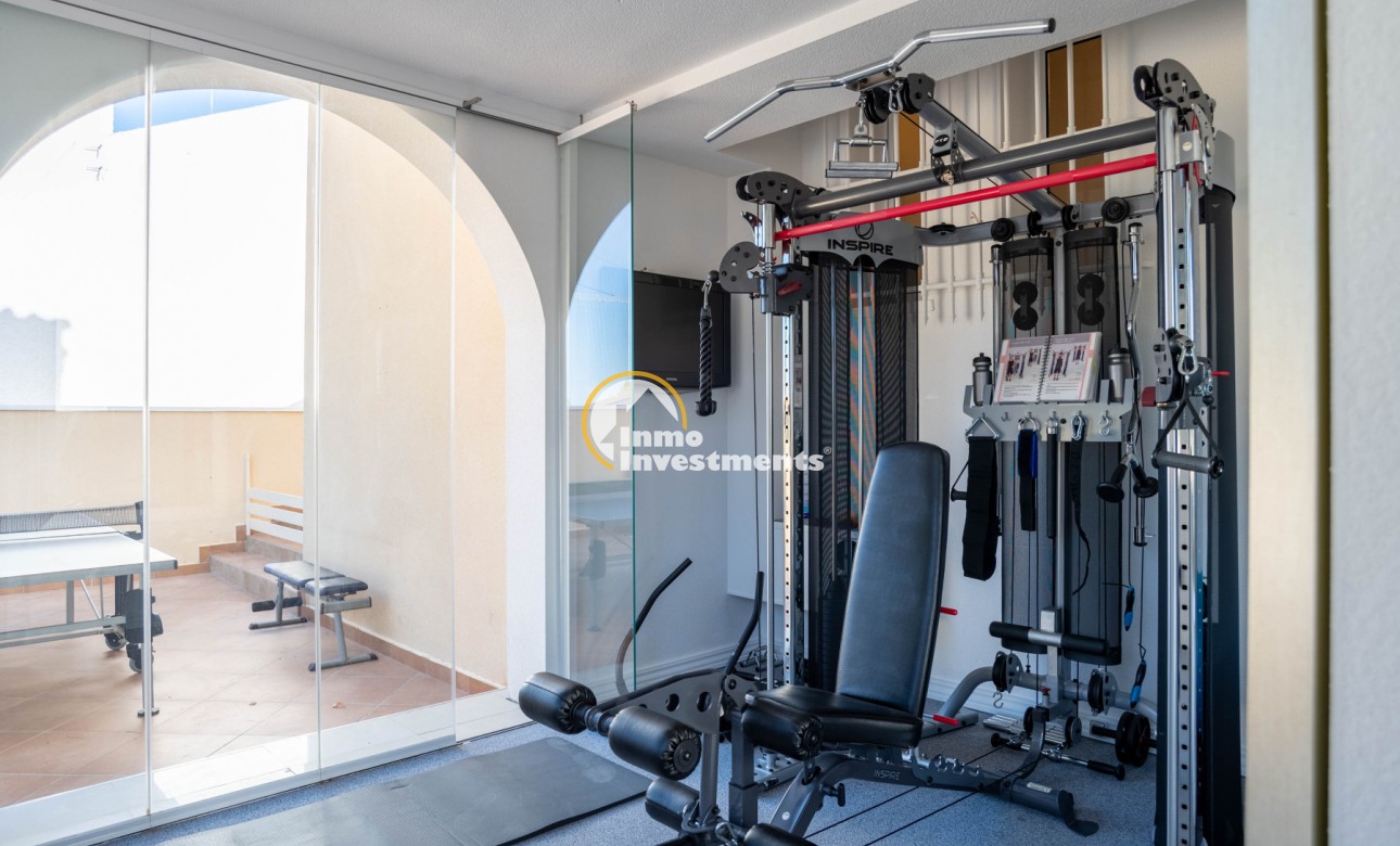 Resale - Villa - San Miguel de Salinas - Las Communicaciones