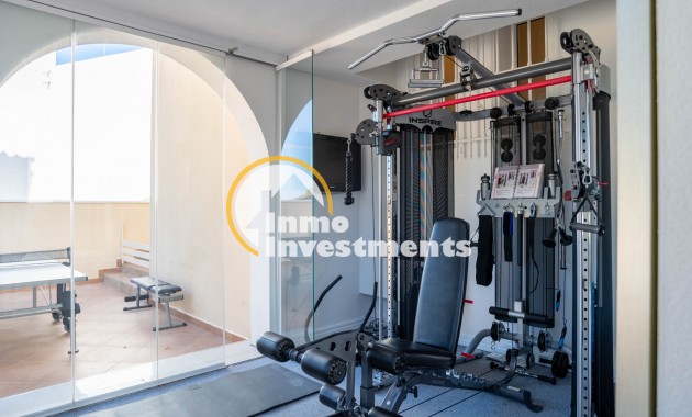 Resale - Villa - San Miguel de Salinas - Las Communicaciones