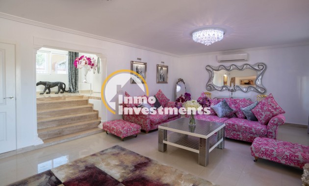 Resale - Villa - San Miguel de Salinas - Las Communicaciones