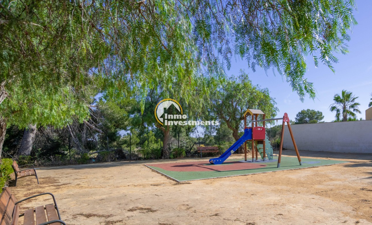 Resale - Villa - San Miguel de Salinas - Las Communicaciones