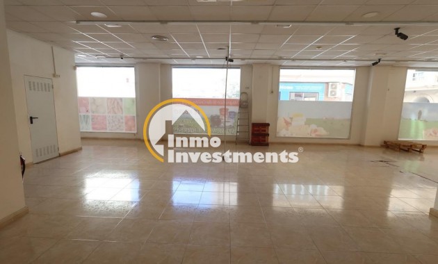 Resale - Commercial - Torrevieja - Estacion de autobuses