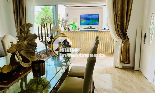 Resale - Villa - San Miguel de Salinas - Las Communicaciones