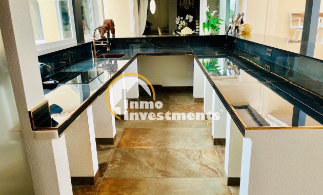 Resale - Villa - San Miguel de Salinas - Las Communicaciones