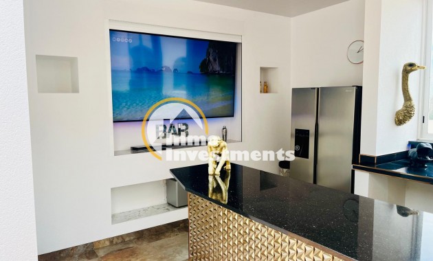 Resale - Villa - San Miguel de Salinas - Las Communicaciones