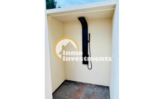 Resale - Villa - San Miguel de Salinas - Las Communicaciones