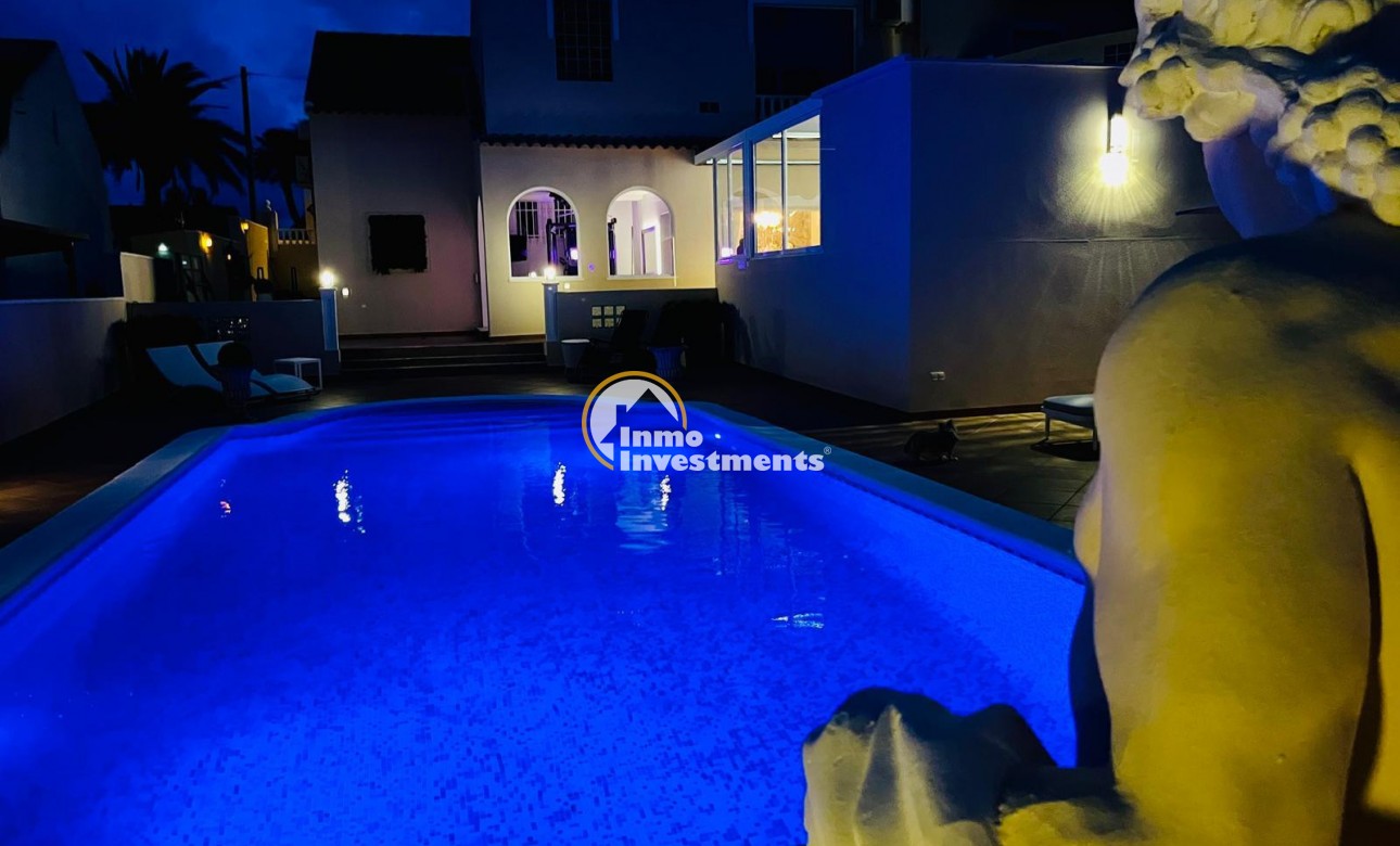 Resale - Villa - San Miguel de Salinas - Las Communicaciones