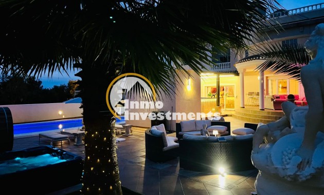 Resale - Villa - San Miguel de Salinas - Las Communicaciones