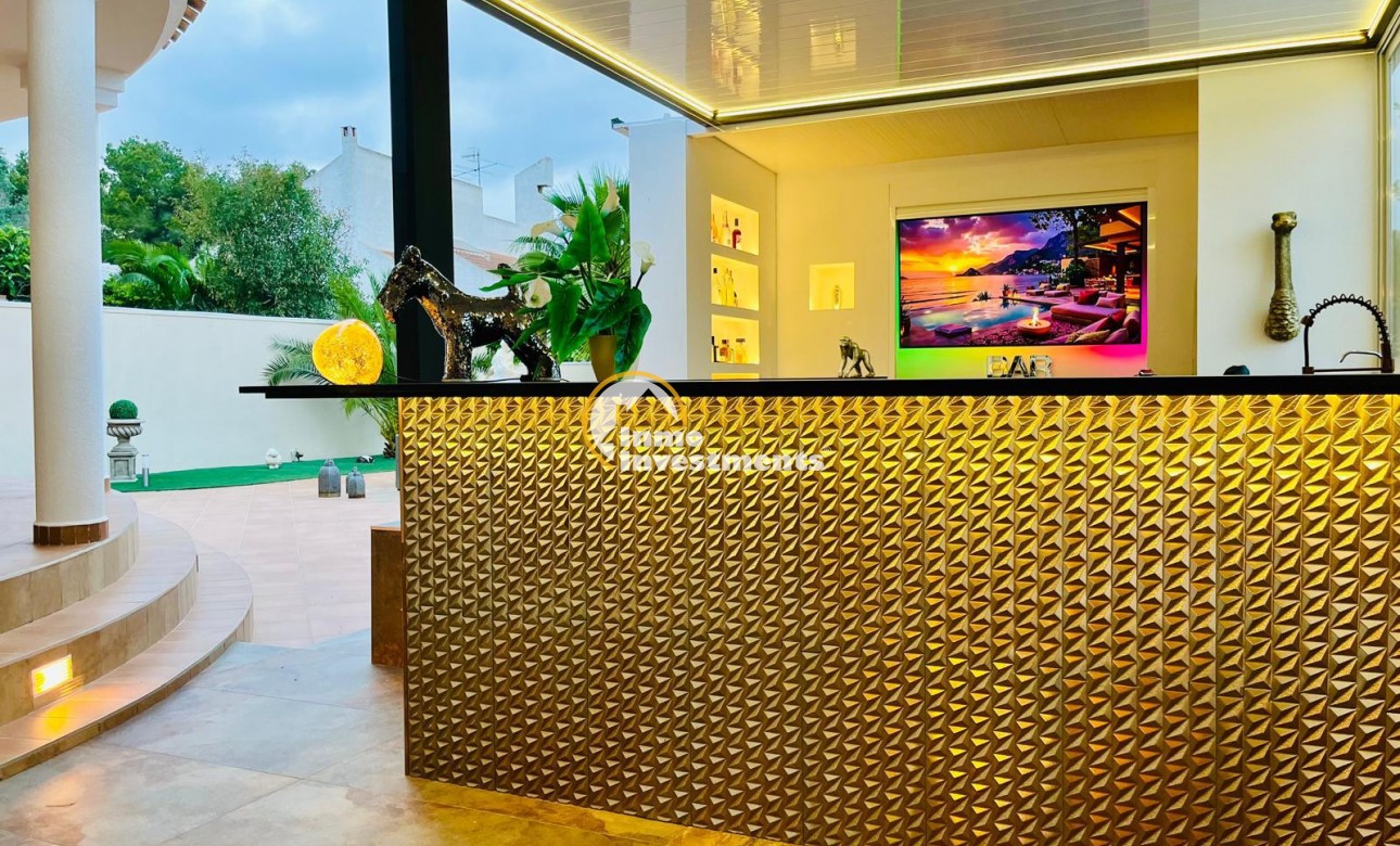 Resale - Villa - San Miguel de Salinas - Las Communicaciones