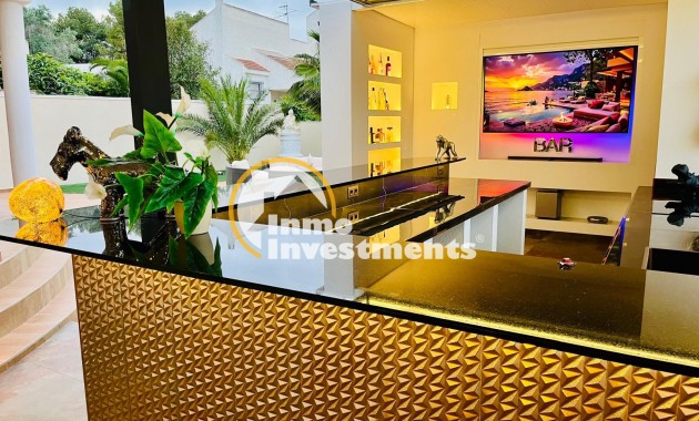 Resale - Villa - San Miguel de Salinas - Las Communicaciones