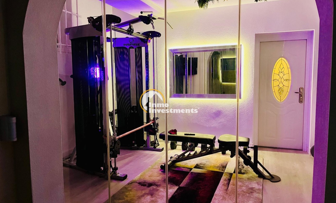 Resale - Villa - San Miguel de Salinas - Las Communicaciones