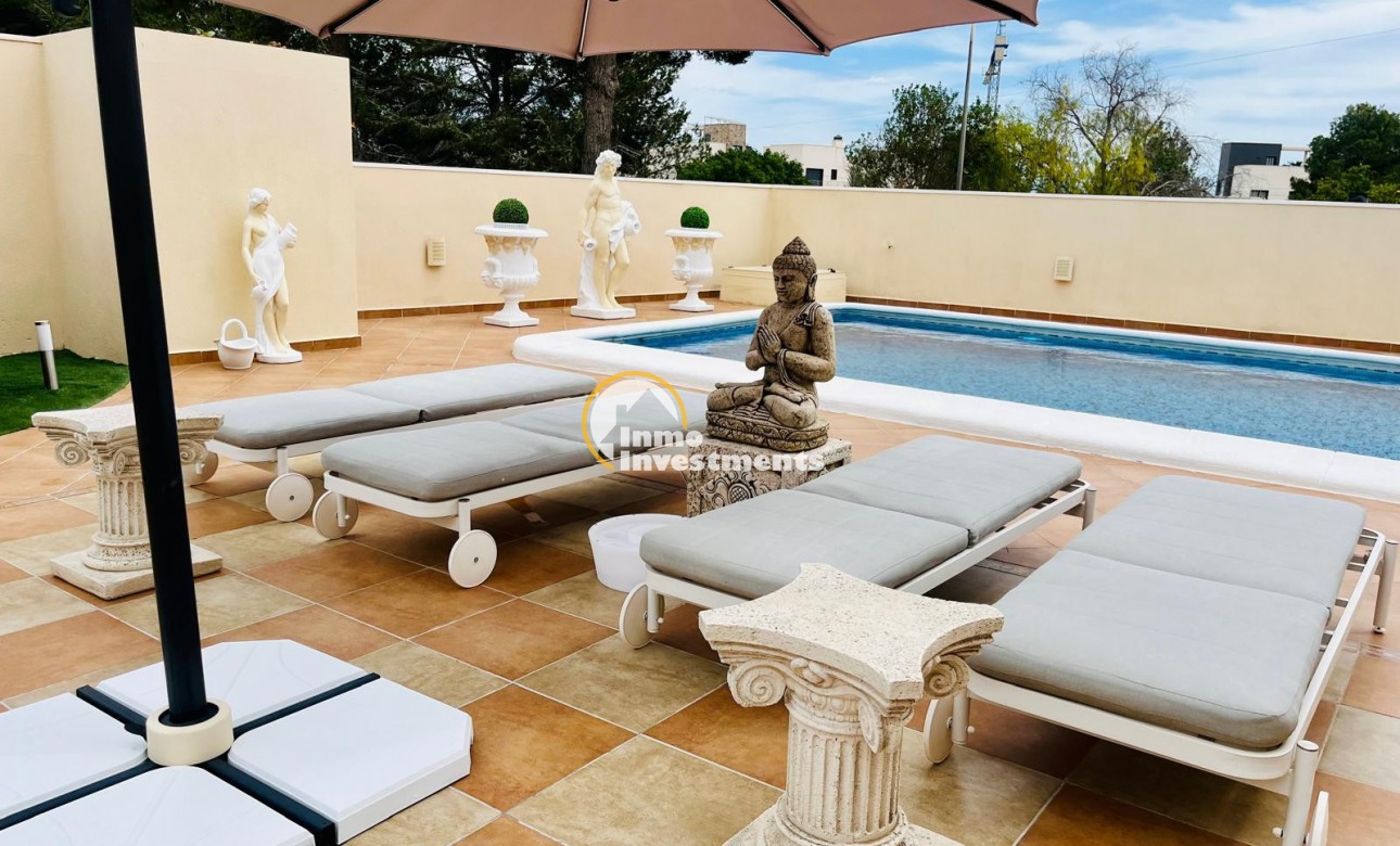 Resale - Villa - San Miguel de Salinas - Las Communicaciones