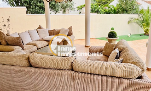 Resale - Villa - San Miguel de Salinas - Las Communicaciones