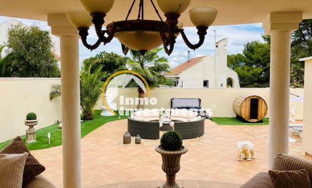 Resale - Villa - San Miguel de Salinas - Las Communicaciones