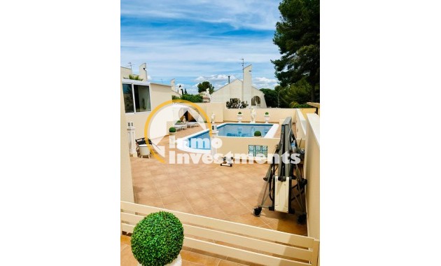 Resale - Villa - San Miguel de Salinas - Las Communicaciones