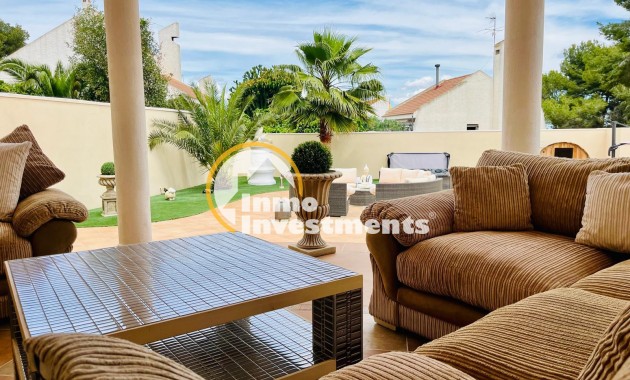 Resale - Villa - San Miguel de Salinas - Las Communicaciones