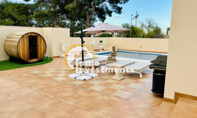 Resale - Villa - San Miguel de Salinas - Las Communicaciones