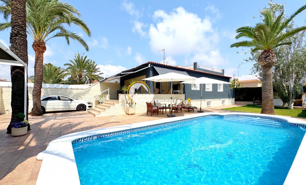 Reventa - Chalet independiente - Torrevieja