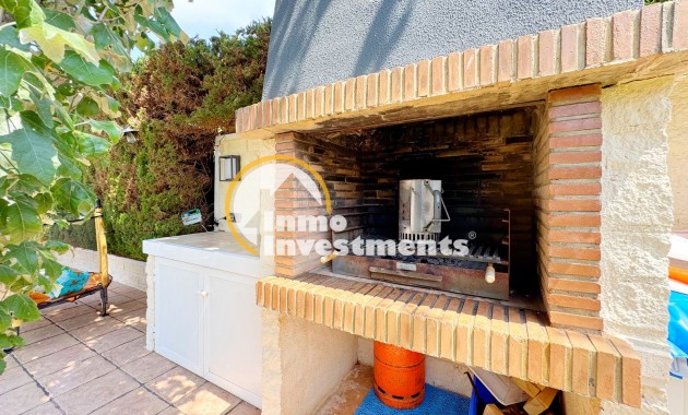 Reventa - Chalet independiente - Torrevieja