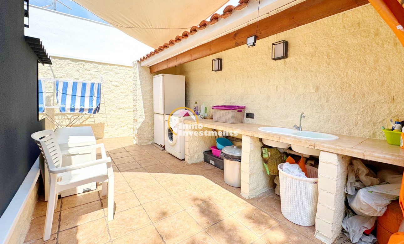 Reventa - Chalet independiente - Torrevieja