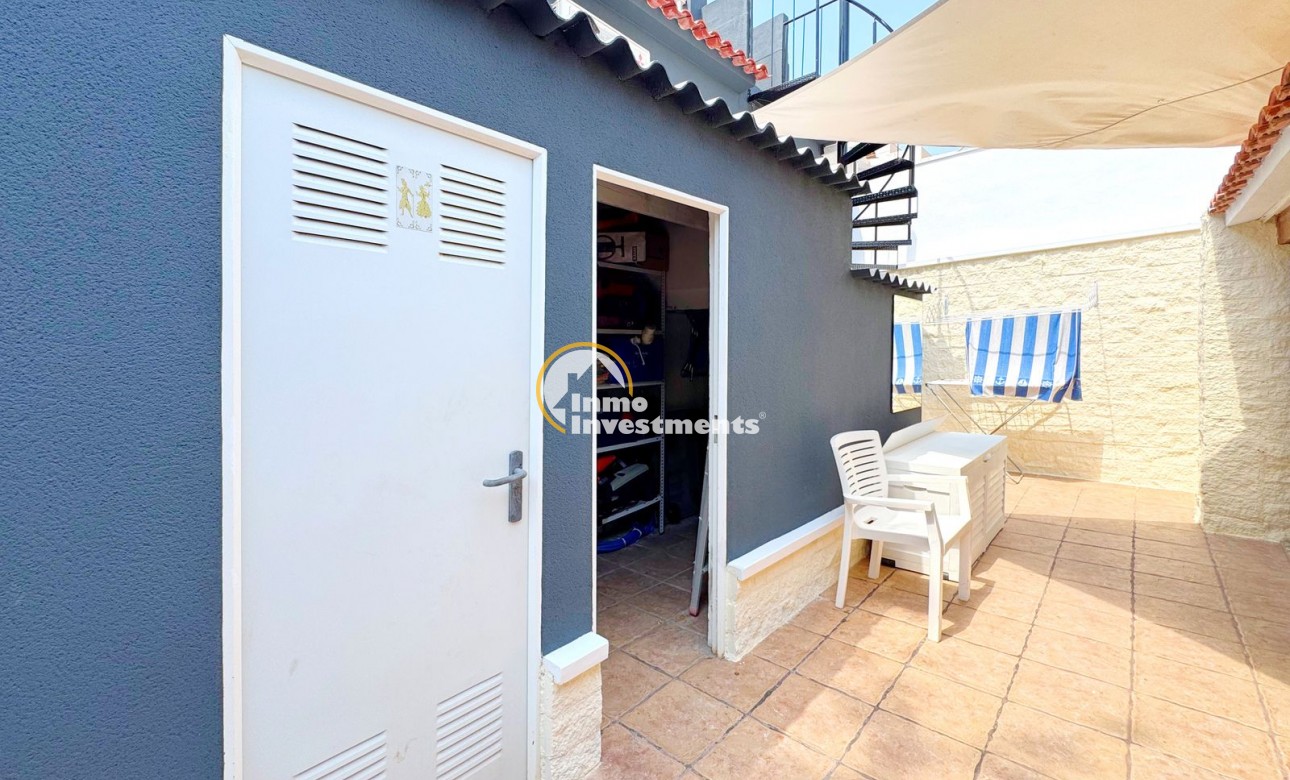 Reventa - Chalet independiente - Torrevieja