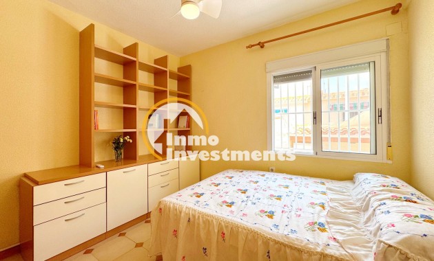 Reventa - Chalet independiente - Torrevieja