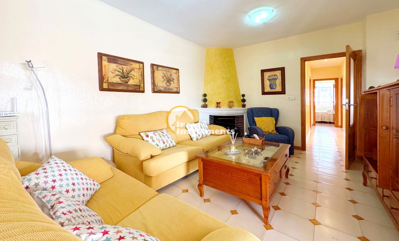 Reventa - Chalet independiente - Torrevieja