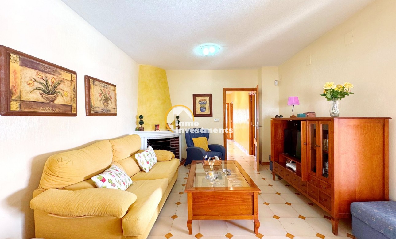 Reventa - Chalet independiente - Torrevieja