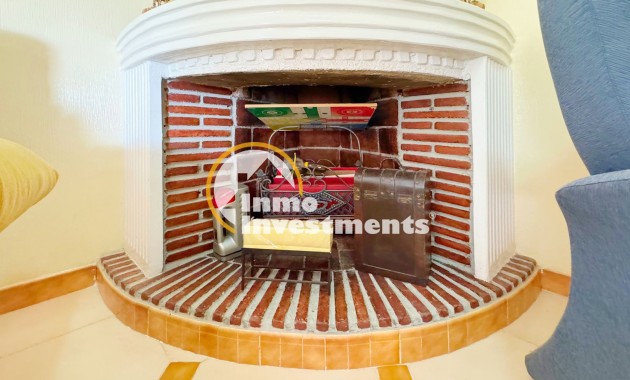 Reventa - Chalet independiente - Torrevieja