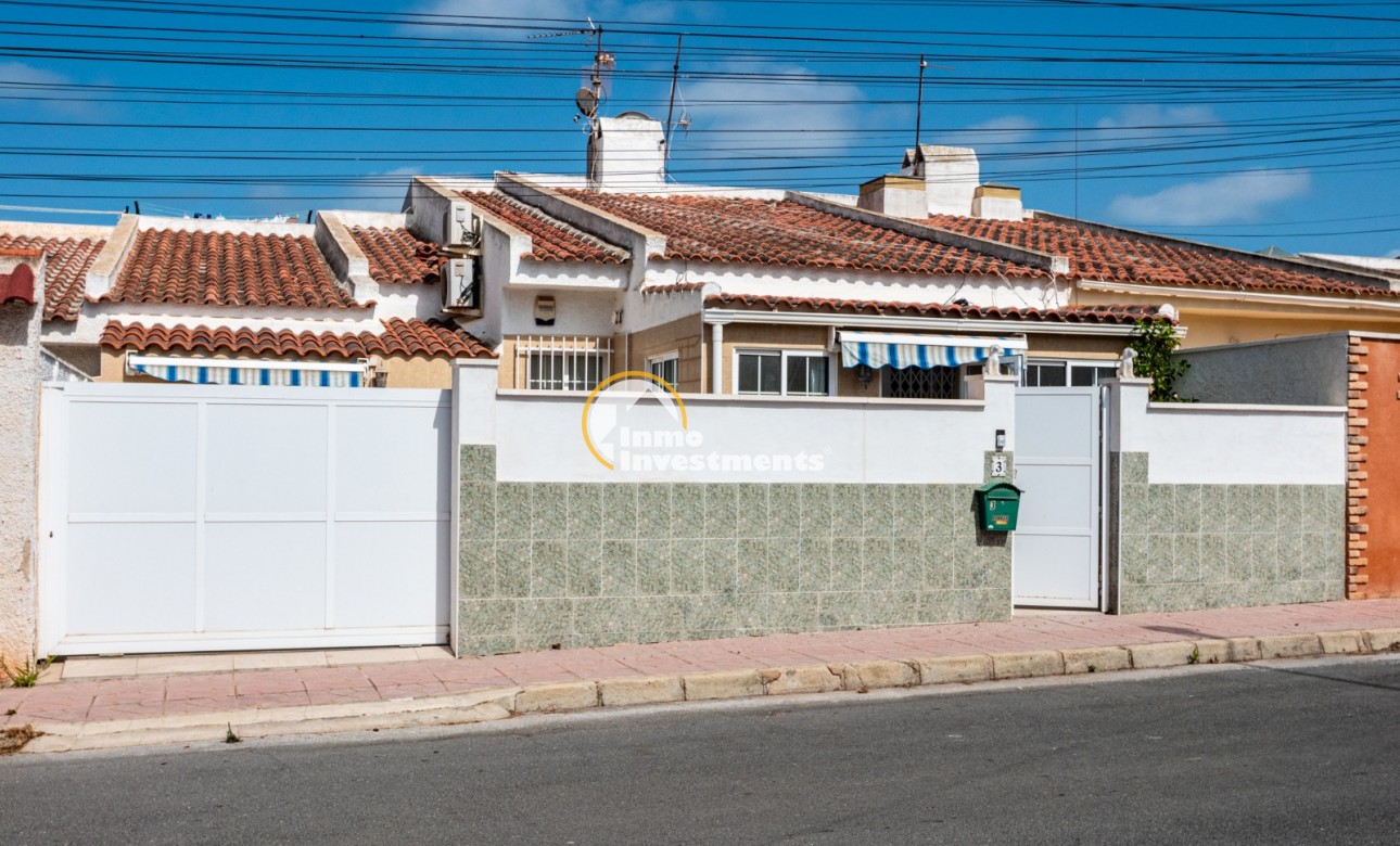 Resale - Bungalow - Torrevieja - El Chaparral