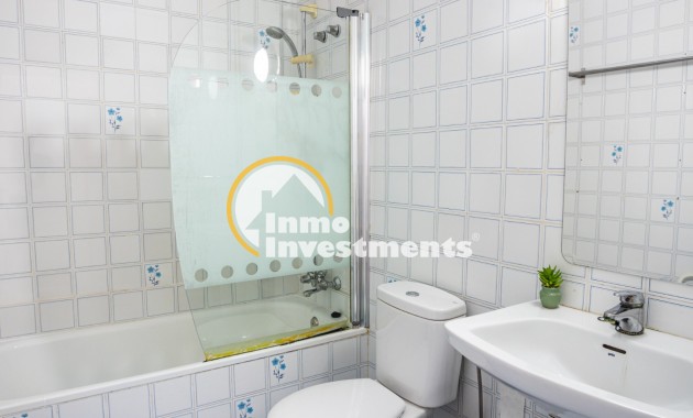 Resale - Bungalow - Torrevieja - El Chaparral