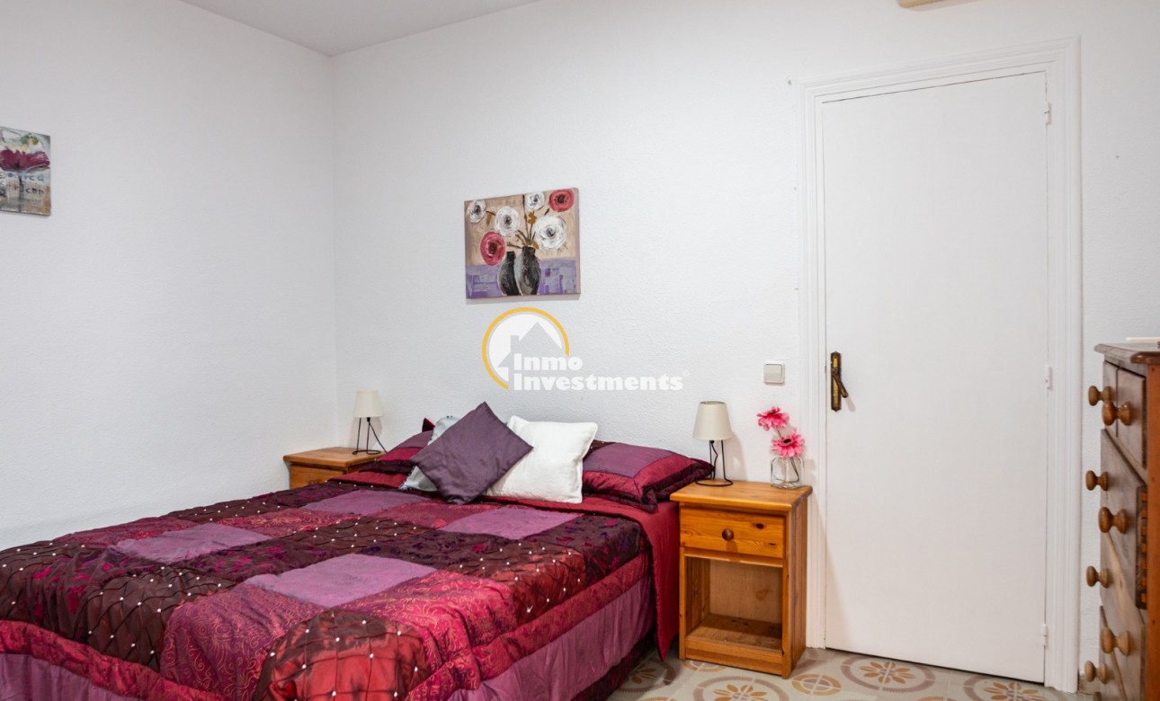 Resale - Bungalow - Torrevieja - El Chaparral