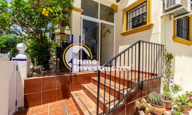 Bestaande bouw - Half vrijstaande villa - Punta Prima - La Campana