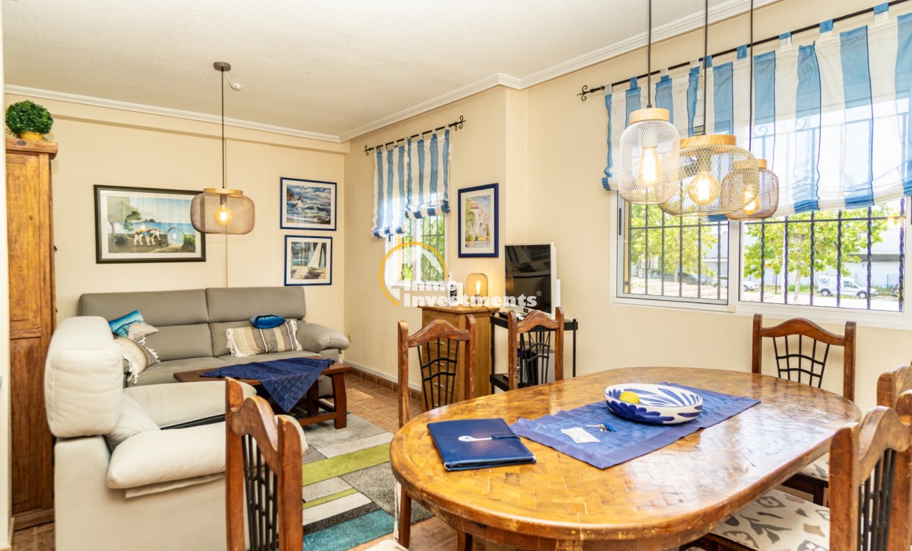 Bestaande bouw - Half vrijstaande villa - Punta Prima - La Campana