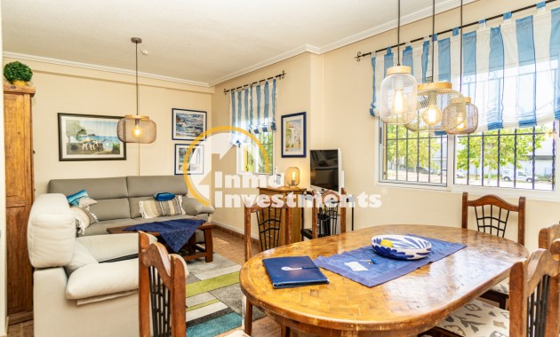 Bestaande bouw - Half vrijstaande villa - Punta Prima - La Campana