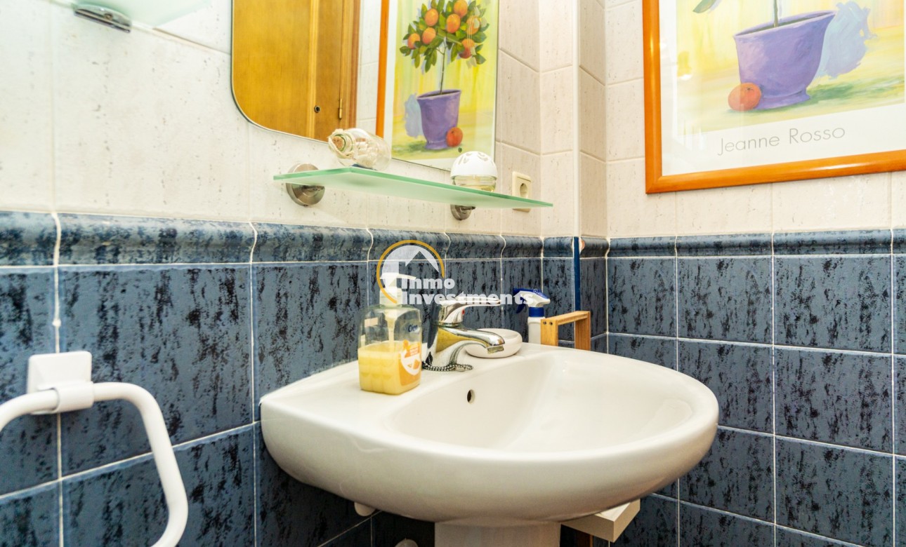 Bestaande bouw - Half vrijstaande villa - Punta Prima - La Campana