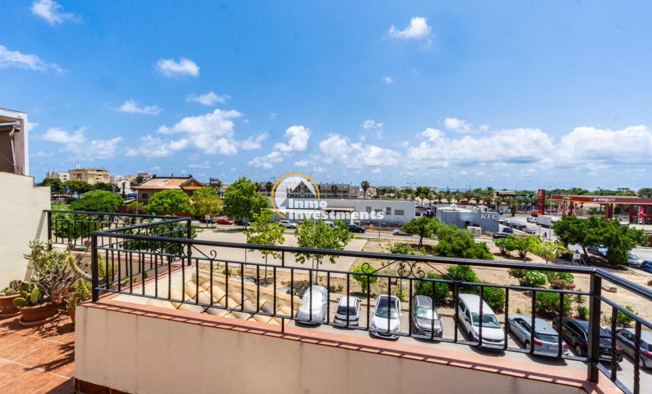 Bestaande bouw - Half vrijstaande villa - Punta Prima - La Campana