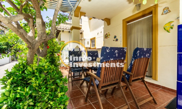 Bestaande bouw - Half vrijstaande villa - Punta Prima - La Campana