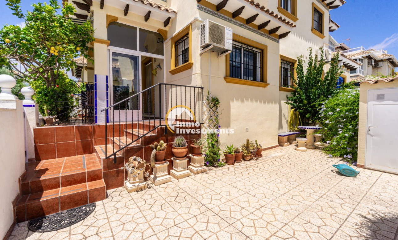 Bestaande bouw - Half vrijstaande villa - Punta Prima - La Campana