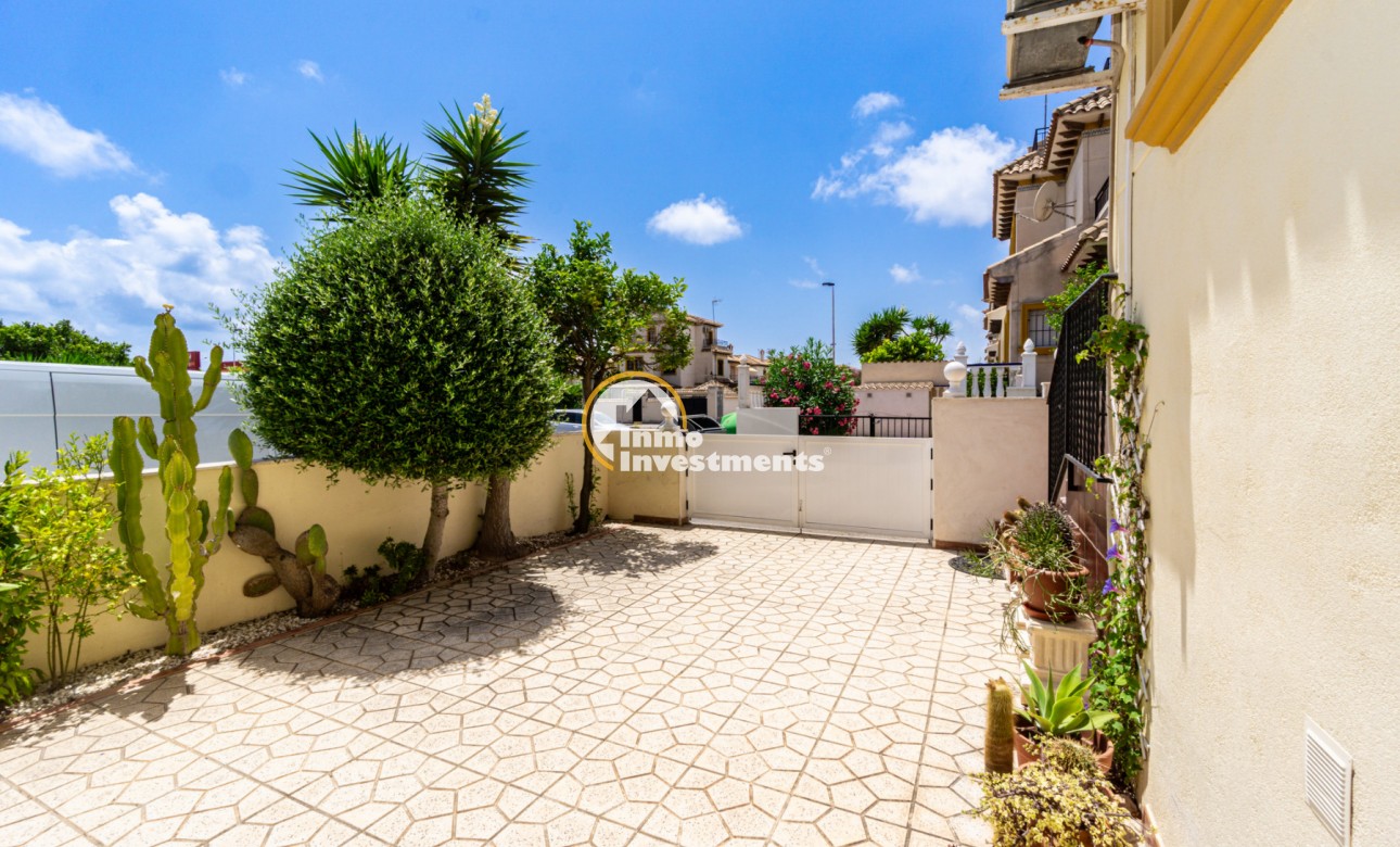 Bestaande bouw - Half vrijstaande villa - Punta Prima - La Campana