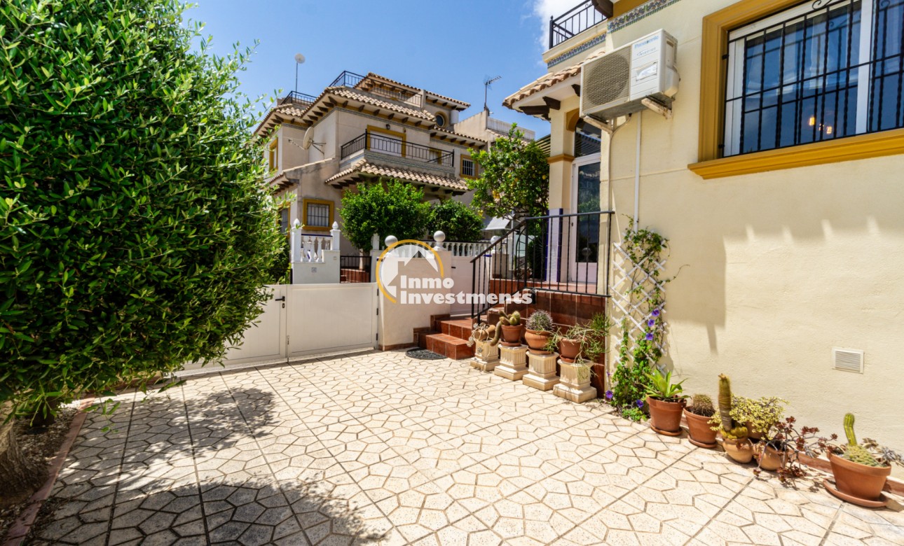 Bestaande bouw - Half vrijstaande villa - Punta Prima - La Campana